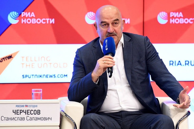 На Кумысной поляне пострадала водитель «Фольксвагена»